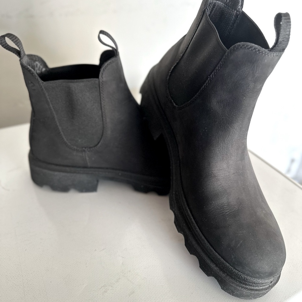 ECCO men’s boots